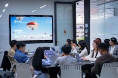 <b>更是一次关于“变取不变”的思维碰</b>